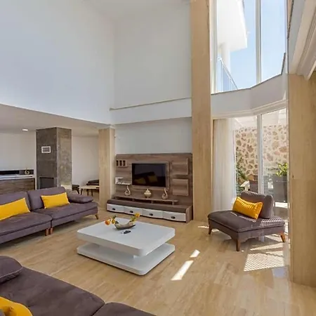 Sleeps 14 With Pool Air Con And Wifi * Калкан